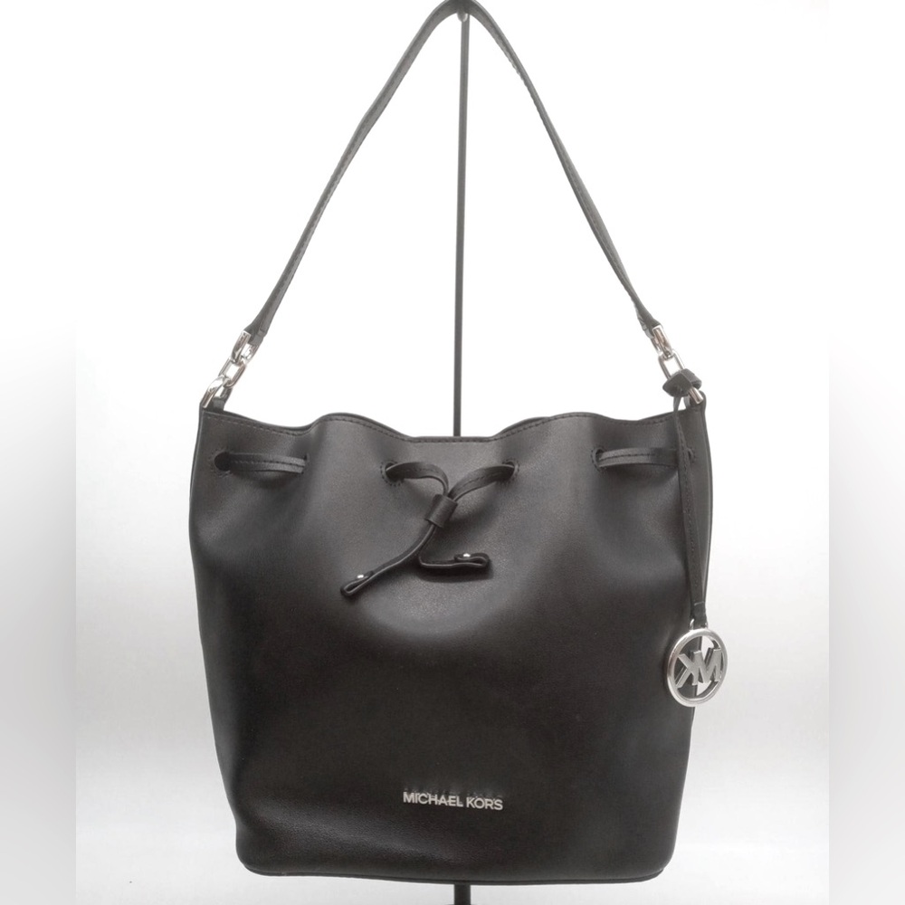 Michael Kors black purse bucket style